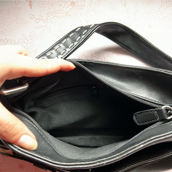 Unbranded Black Shoulder Bag w/ White Stitch Detail - Picture 9 of 10